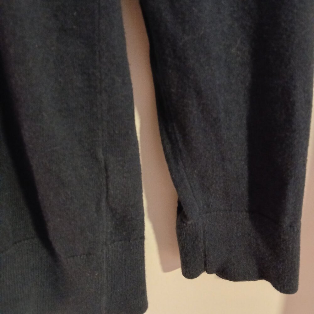 Banana Republic Factory Women's Crew Neck Long Sleeve Femme Sweater SZ M GUC - Picture 5 of 9